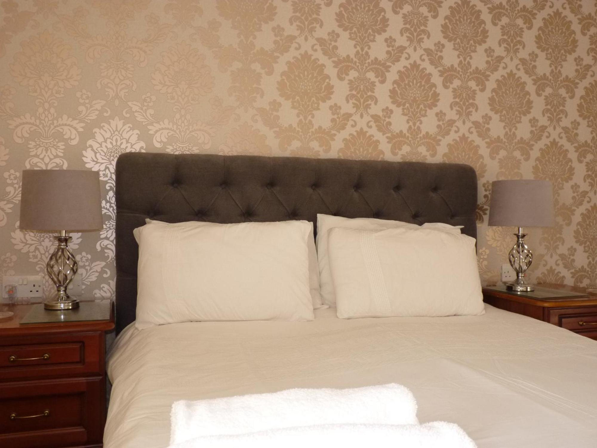 Seven Stars - Bed & Breakfast & Restaurant オークハンプトン エクステリア 写真
